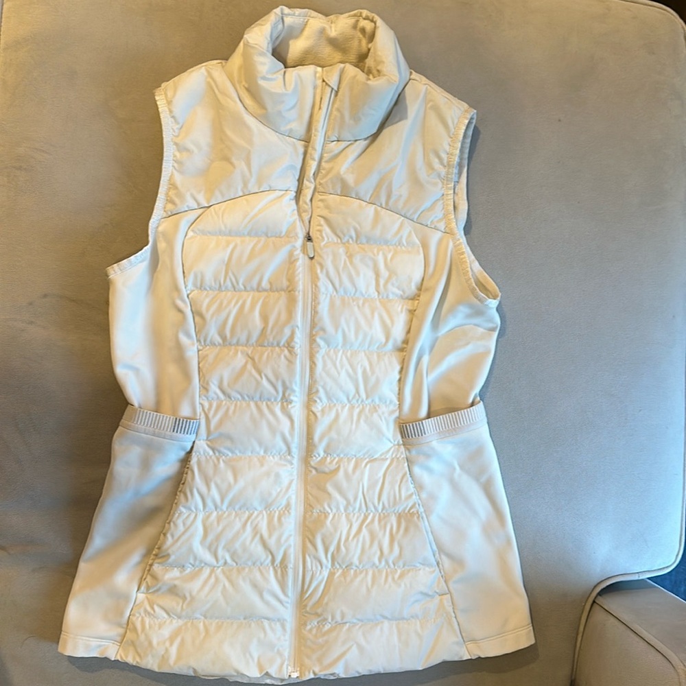 Lululemon cream colored vest
